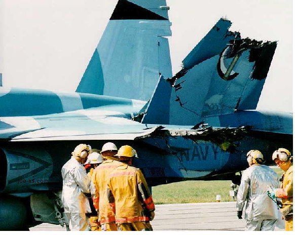 F18Collision2