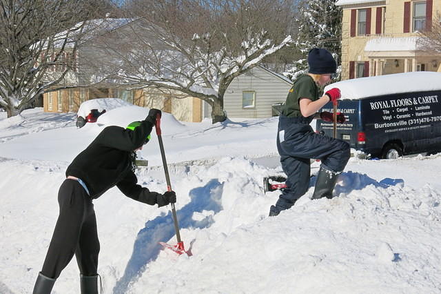 Flint and Julia dig out the mailbox